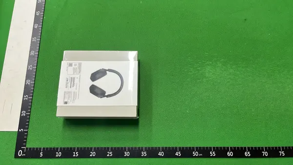 Black Over-Ear Headphones With Padded Headband — warehouse QC photo 2