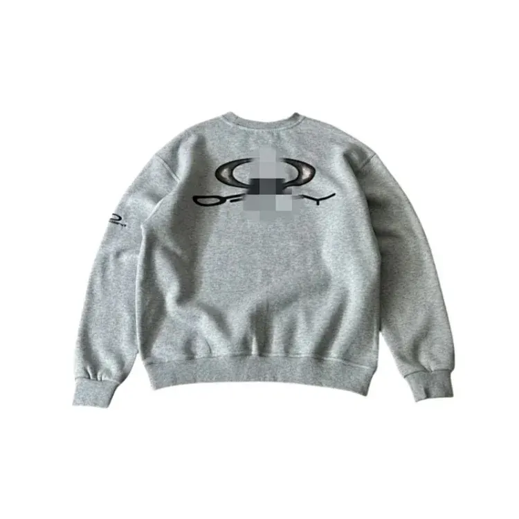 Grey Crewneck Sweatshirt With Oval Graphic Print — merchant catalogue photo