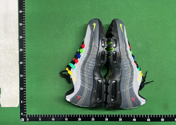 Layered Panel Air Cushion Running Sneakers (#4) — warehouse QC photo 5