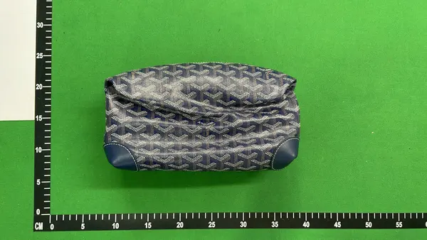 Chevron Print Zip Cosmetic Pouch Bag — warehouse QC photo 5