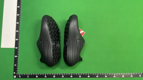 Black Molded Foam Clogs With Ridged Texture — warehouse QC photo 4