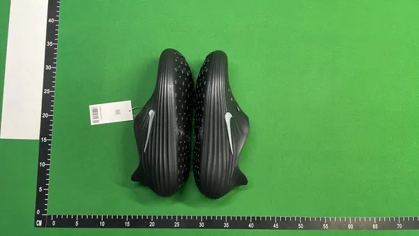 Black Molded Foam Clogs With Ridged Texture — warehouse QC photo 5