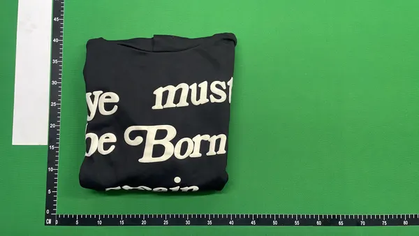 Puff Print Slogan Pullover Hoodie — warehouse QC photo 4