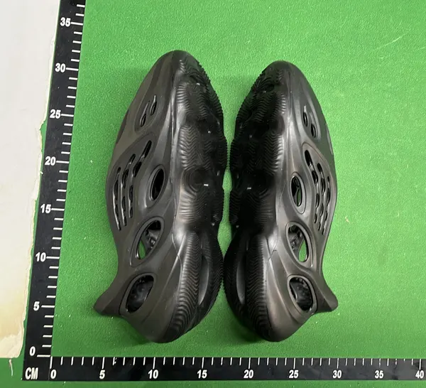 Molded Foam Clogs With Cutout Vents (White) — warehouse QC photo 4