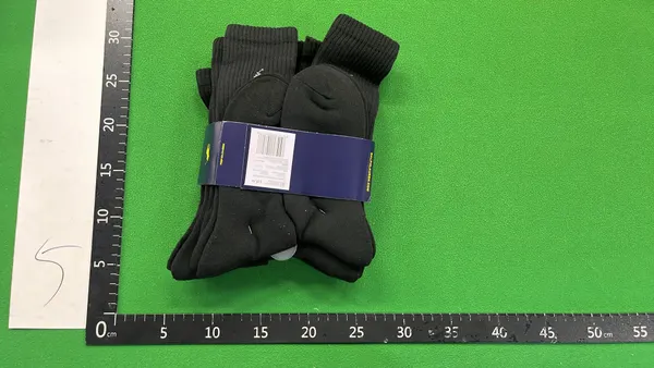 Ribbed Sport Socks Multipack In White And Black — warehouse QC photo 5