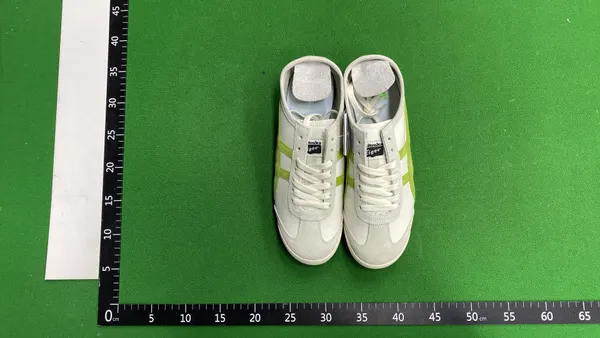 Low-Profile Retro Trainers With Side Stripes (#4) — warehouse QC photo 6