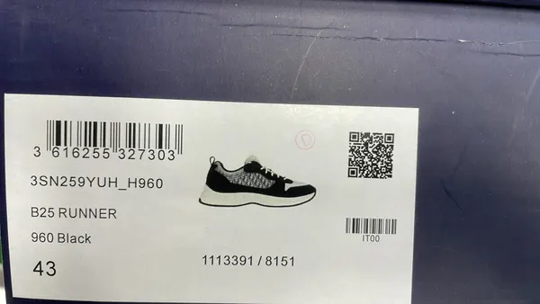 Black And White Suede Panel Runner Sneakers — warehouse QC photo 2