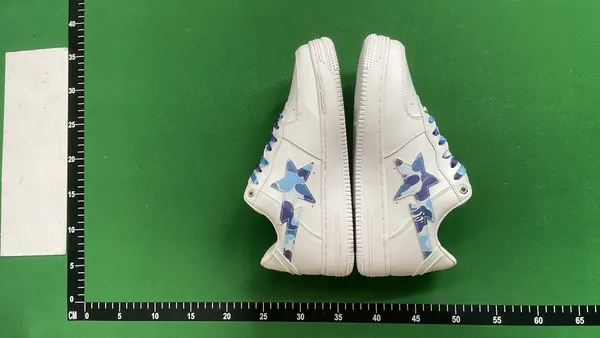Low-Top Sneakers With Star Side Panels (Red) — warehouse QC photo 4