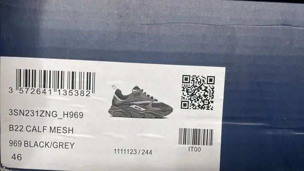 White Mesh Chunky Sneakers With Blue Outsole — warehouse QC photo 2