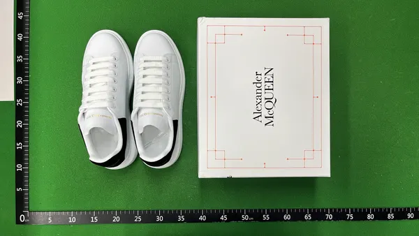 White Leather Platform Sneakers With Contrast Heel — warehouse QC photo 1