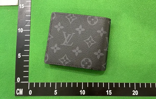 Black Monogram Print Bifold Wallet — warehouse QC photo 5