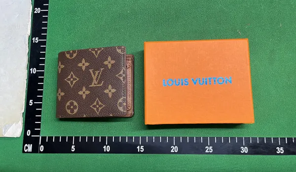 Brown Monogram Print Bifold Wallet (Black) — warehouse QC photo 6