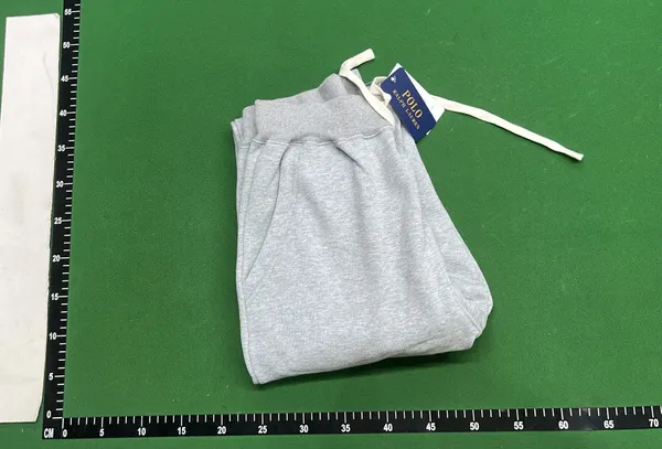 Heather Grey Full-Zip Hoodie With Kangaroo Pockets — warehouse QC photo 4