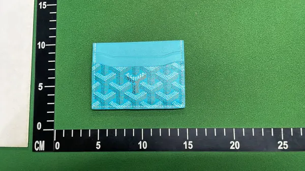 Tan And Black Chevron Print Card Holder — warehouse QC photo 2