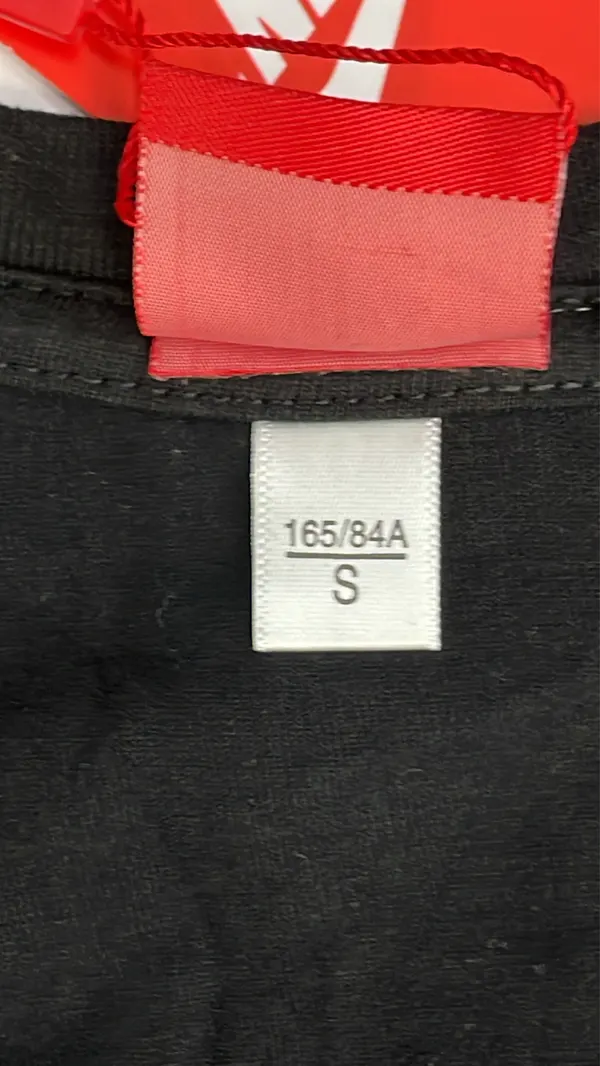 Black Crew Neck T-Shirt With Chest Logo — warehouse QC photo 5