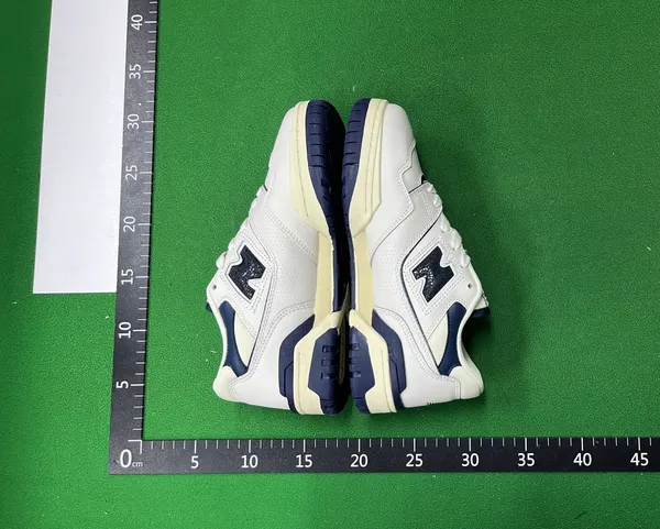 White Leather Low-Top Court Sneakers (36–45) — warehouse QC photo 4