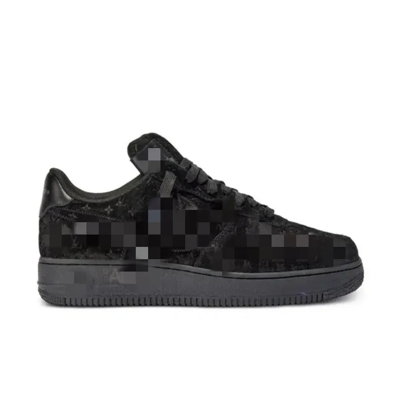 White And Black Leather Low-Top Sneakers (#3) — merchant catalogue photo