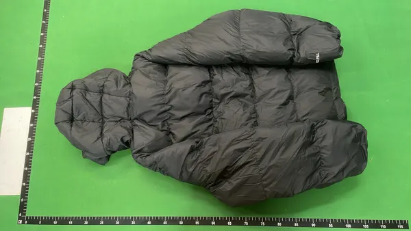 Black Hooded Puffer Jacket With Contrast Lining — warehouse QC photo 3