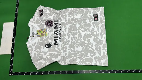 White Camo Print T-Shirt With Chest Crest — warehouse QC photo 2