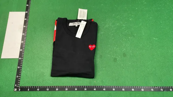 White Cotton Tee With Red Heart Print — warehouse QC photo 4