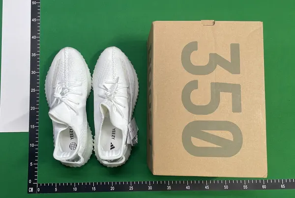 Knit Low-Top Runner Sneakers With Side Stripe (Green) — warehouse QC photo 1