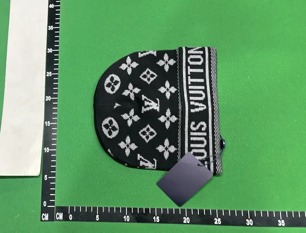 Knit Beanie With Allover Floral Jacquard Pattern — warehouse QC photo 6