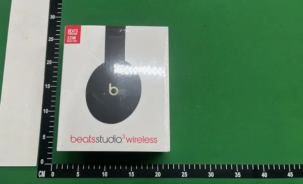 Over-Ear Wireless Headphones With Carry Pouch — warehouse QC photo 1