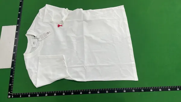White Boxy T-Shirt With Red Heart Emblem — warehouse QC photo 2