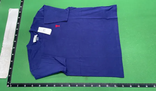 White Boxy T-Shirt With Red Heart Emblem — warehouse QC photo 6