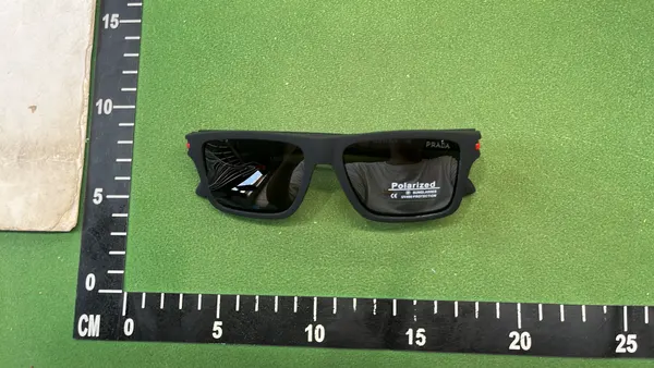 Black Square Frame Sunglasses With Red Accents — warehouse QC photo 3