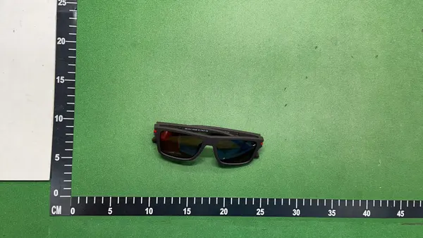 Black Square Frame Sunglasses With Red Accents — warehouse QC photo 4