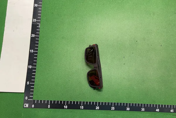 Black Square Frame Sunglasses With Red Accents — warehouse QC photo 6