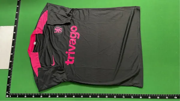 Pink Football Jersey And Black Shorts Set — warehouse QC photo 2