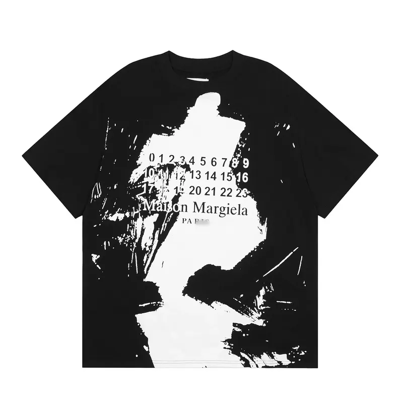 Black Numeral Print Crewneck T-Shirt (White) — merchant catalogue photo