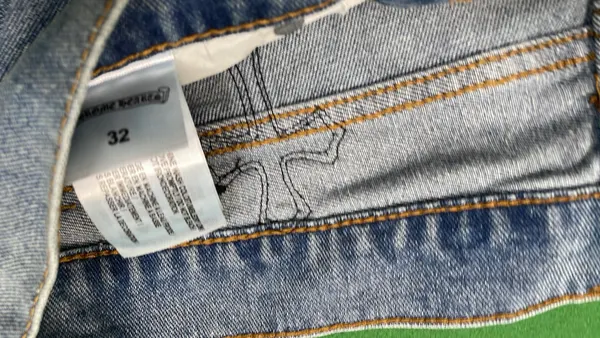 Baggy Denim Shorts With Cross Patch Appliques — warehouse QC photo 5