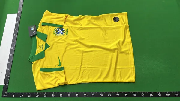 Short Sleeve Soccer Jersey With Team Crest — warehouse QC photo 6