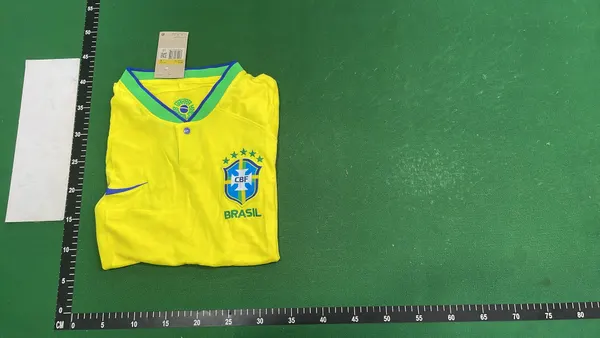 Short Sleeve Soccer Jersey With Team Crest (Red) — warehouse QC photo 4