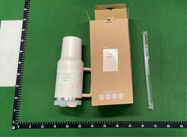 Pink Insulated Tumbler With Handle And Straw — warehouse QC photo 6