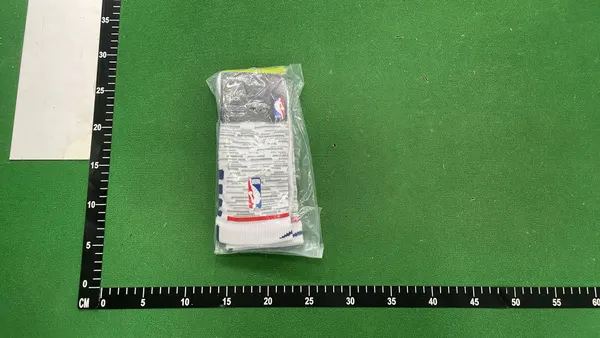 Black Cushioned Crew Sports Socks — warehouse QC photo 4