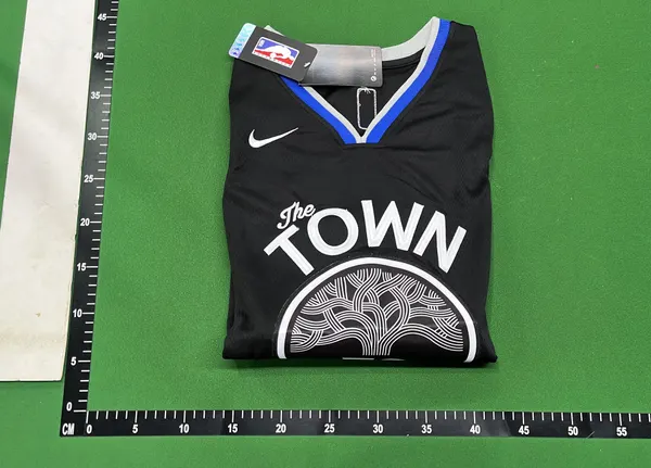 Blue Sleeveless Basketball Jersey With Team Graphic — warehouse QC photo 4