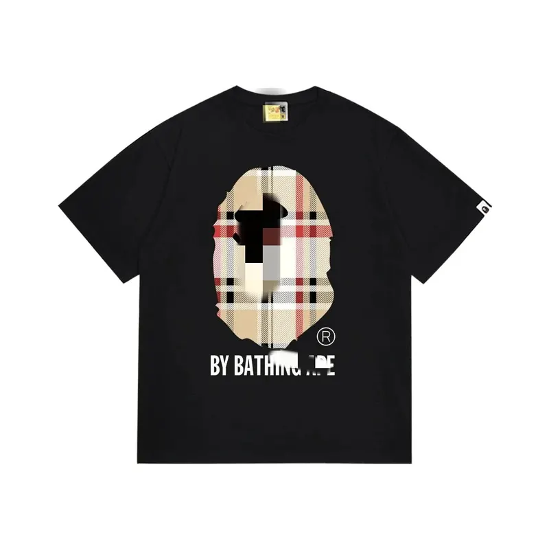 Black T-Shirt With Cartoon Face Graphic Print — merchant catalogue photo