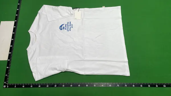 Crew Neck Tee With Globe Chest Print — warehouse QC photo 2