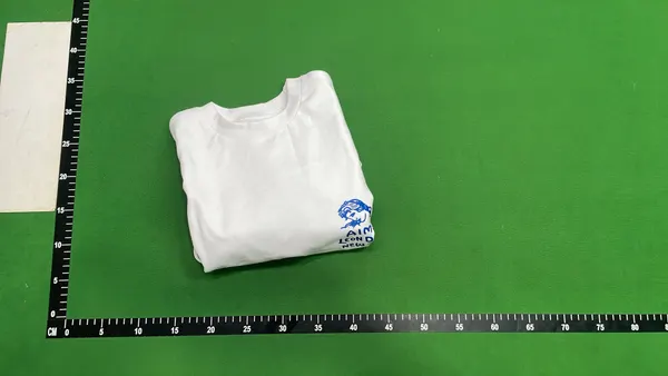 Crew Neck Tee With Globe Chest Print — warehouse QC photo 4
