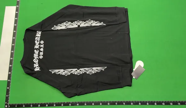 Scrollwork Print Long Sleeve Tee (White) — warehouse QC photo 3