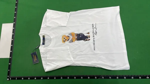 Black Teddy Bear Graphic Print T-Shirt — warehouse QC photo 2