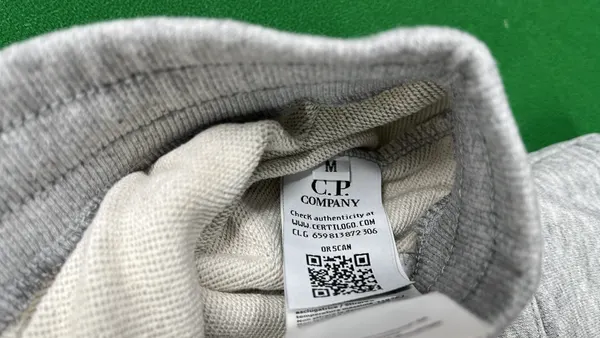 Drawstring Sweat Shorts With Lens Pocket Detail — warehouse QC photo 1