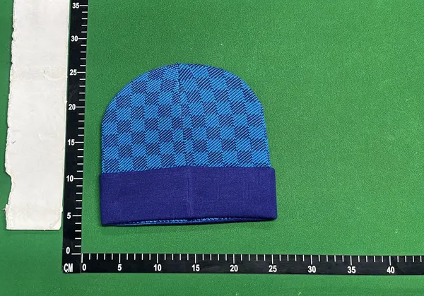 Checkerboard Print Knit Beanie And Scarf Set — warehouse QC photo 2