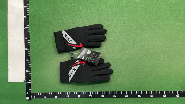 Black Touchscreen Gloves With Silicone Grip Palms — warehouse QC photo 6