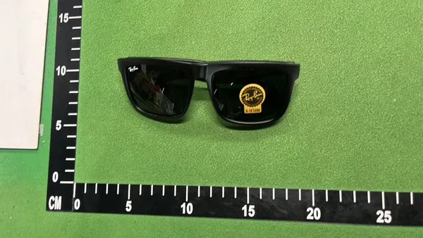 Black Square Frame Sunglasses With Dark Lenses — warehouse QC photo 3