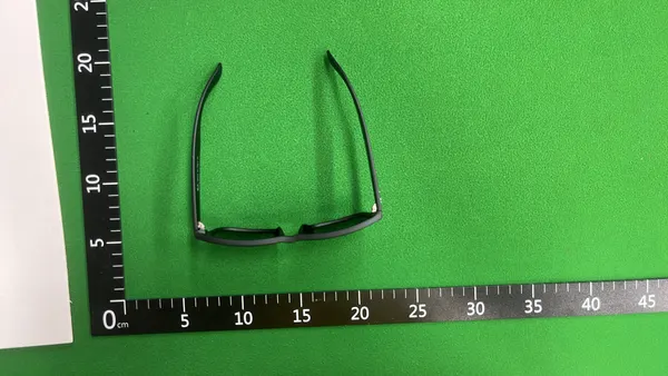 Black Square Frame Sunglasses With Dark Lenses — warehouse QC photo 5
